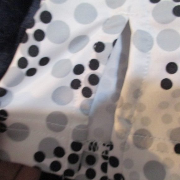 Polka Dot Mini Skort with pocket - Picture 3 of 6